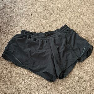 Lululemon Hotty Hot shorts